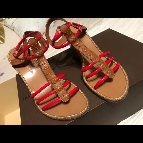 Sandles - Picture 1 of 1